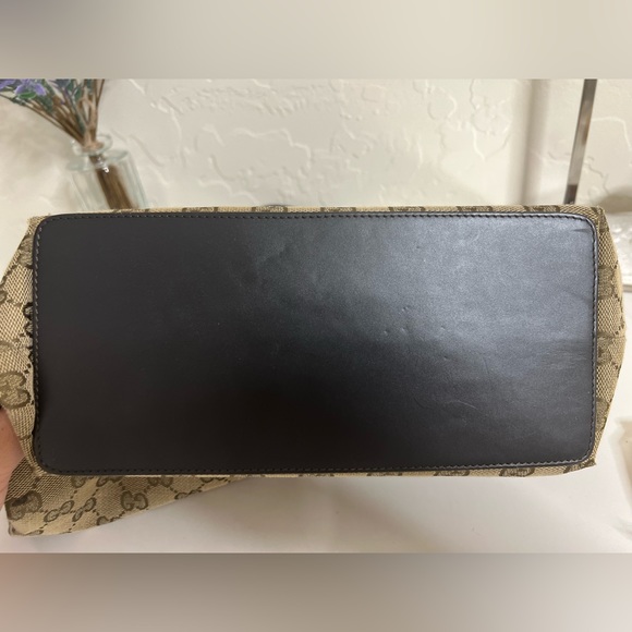 EUC Gucci Canvas Tote in rarely used condition - Picture 6 of 17